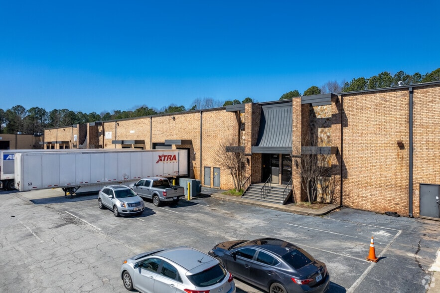More Photos Of 2775 Bankers Industrial Dr, Atlanta Distribution For Lease