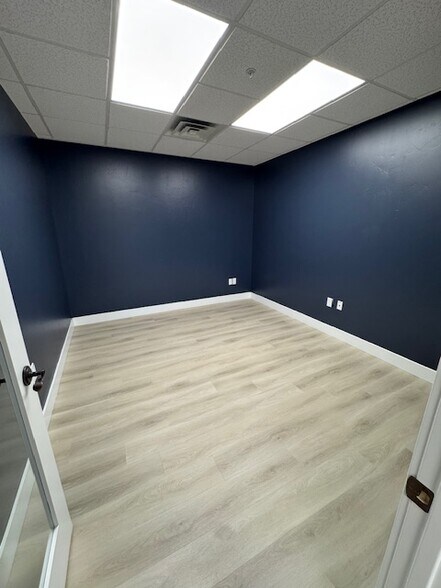 More Photos Of 3130 W Maple Loop Dr, Lehi Office For Lease