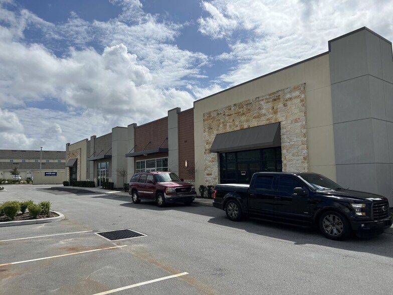 More Photos Of 15815 Shaddock Dr, Winter Garden Office For Lease