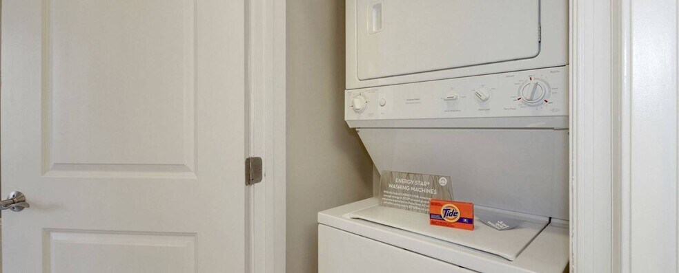 More Photos Of 1201 W Mt. Royal Ave, Baltimore Apartments For Lease