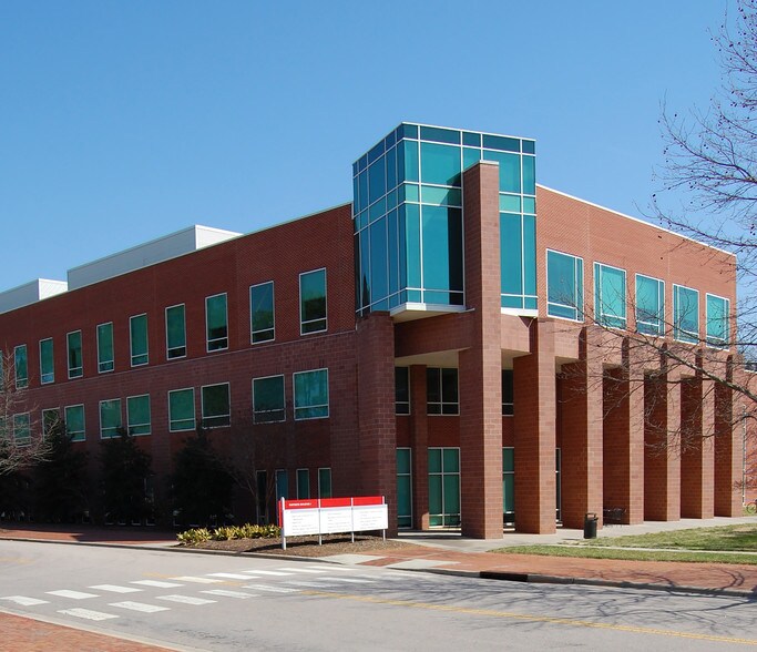 More Photos Of 1017 Main Campus Dr, Raleigh Office For Lease