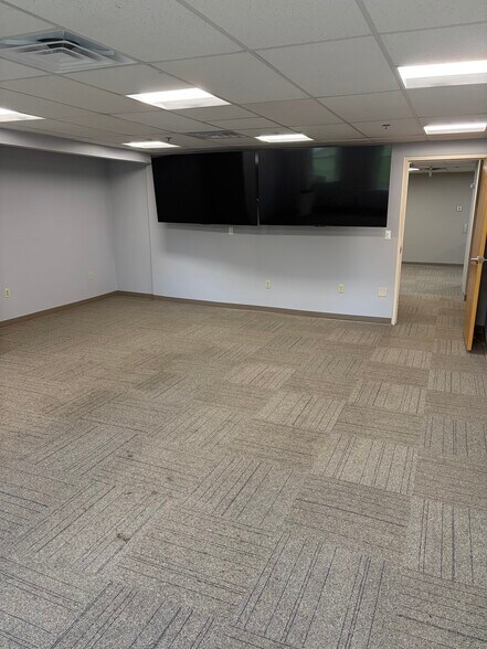 More Photos Of 220 Reservoir St, Needham Office For Lease