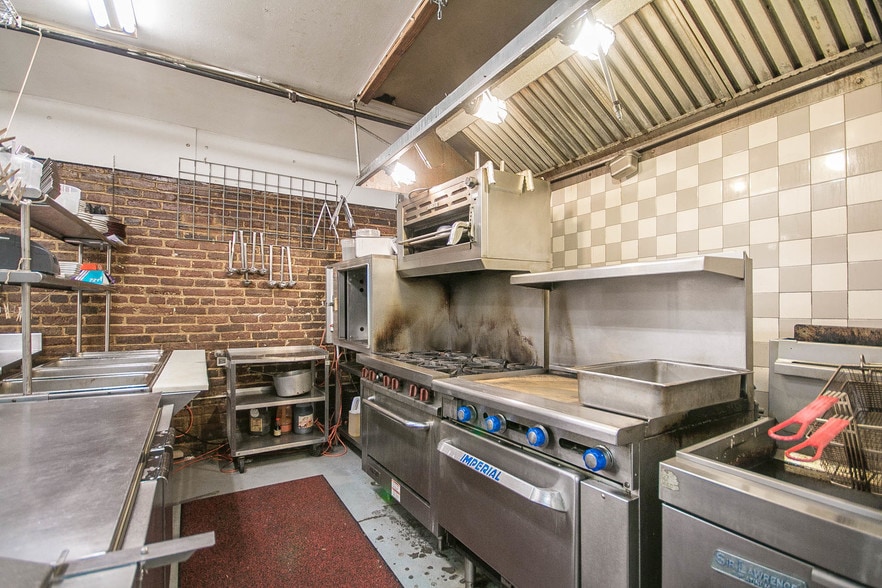 More Photos Of 6076-6080 Ridge Ave, Philadelphia Storefront Retail Residential For Lease