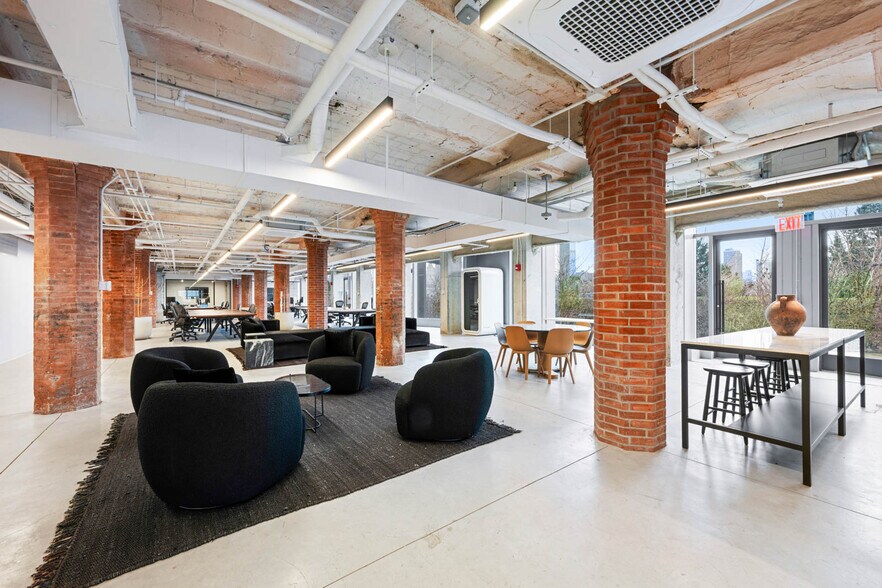 More Photos Of 10 Jay St, Brooklyn Office For Lease