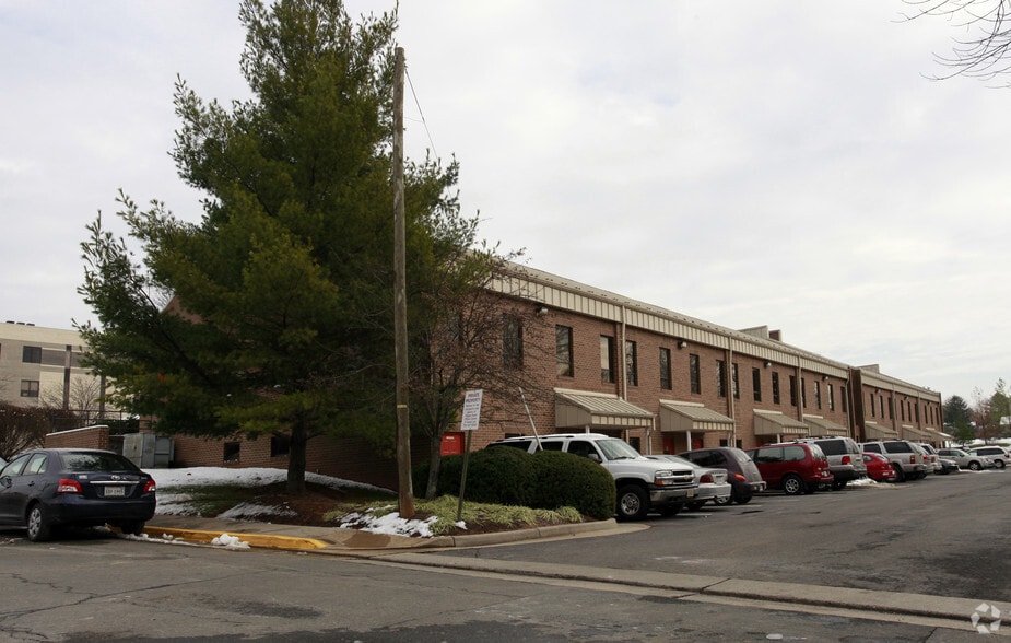 More Photos Of 9001 Digges Rd, Manassas Medical For Lease