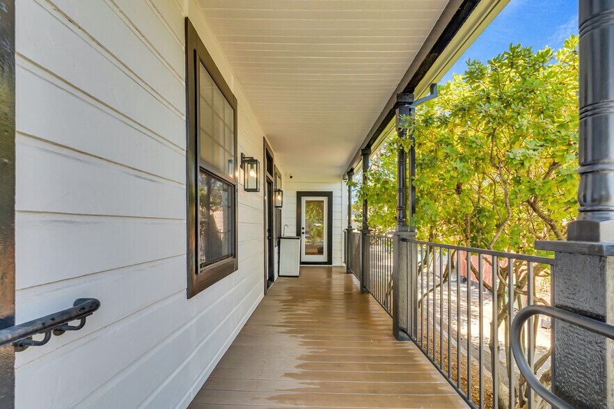 More Photos Of 160 Cherry Ave, Auburn Office Residential For Sale
