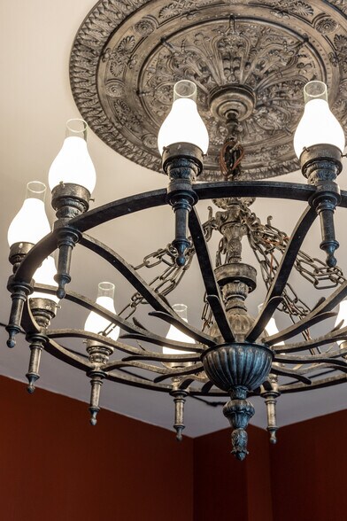 More Photos Of 126 W Church St, Newark Office Residential For Sale