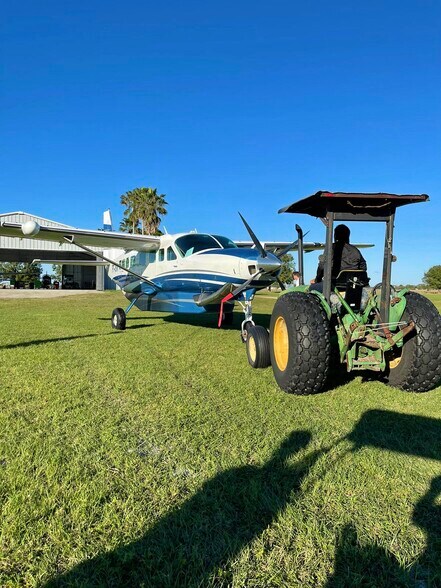 More Photos Of 12245 NE 56th Ave, Okeechobee Airplane Hangar For Sale