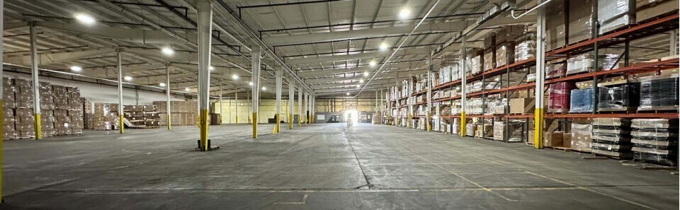 More Photos Of 15401 Industrial Dr, Schoolcraft Warehouse For Lease