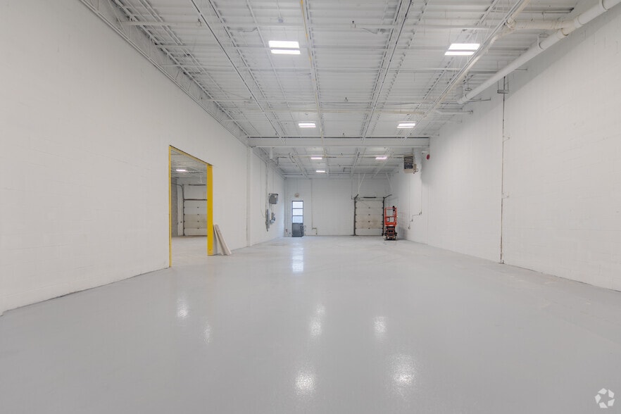 More Photos Of 50-70 Novopharm Ct, Toronto Warehouse For Sale