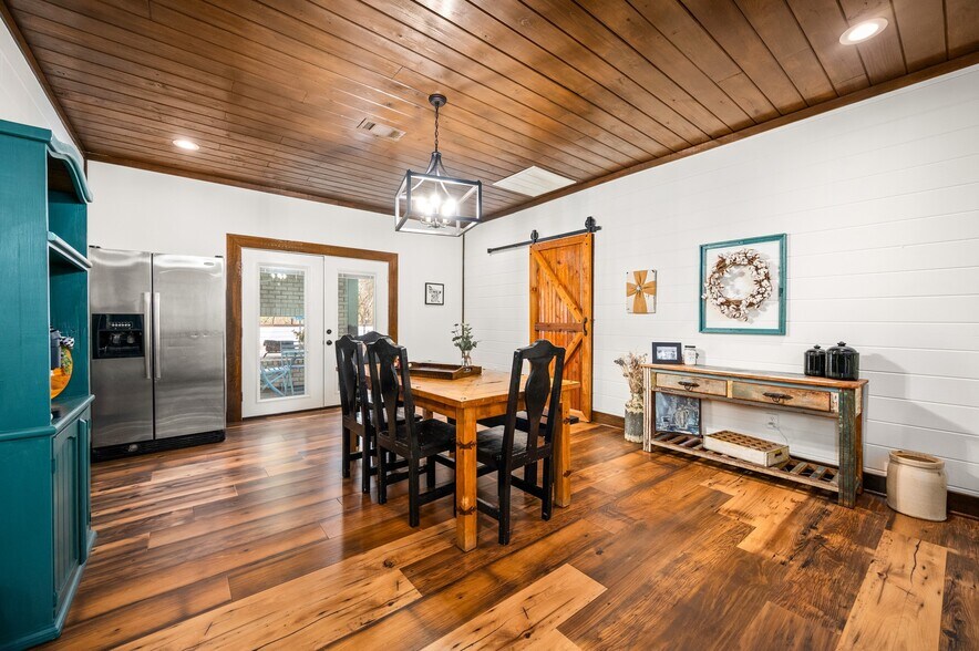 More Photos Of 54 Indian Creek Rd, Woodworth General Retail For Sale