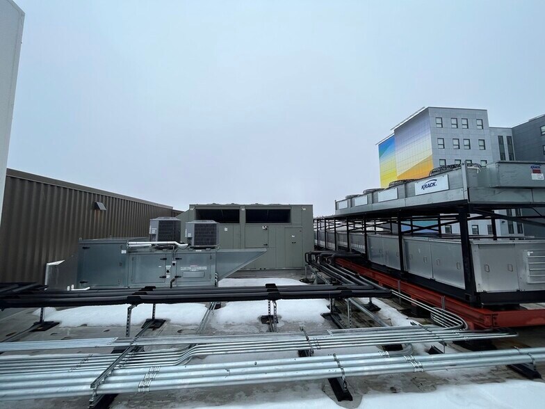 More Photos Of 225 Ellicott St, Buffalo Supermarket For Sale