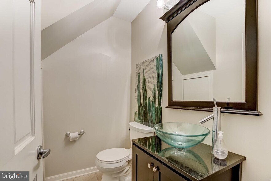 More Photos Of 1125 S Charles St, Baltimore Storefront Retail Residential For Sale