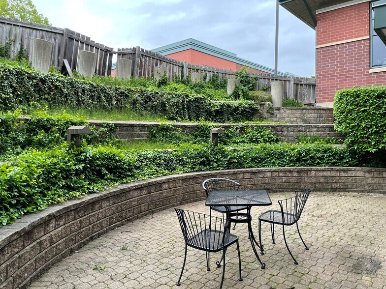 More Photos Of 11600-11630 S Kedzie Ave, Merrionette Park Medical For Lease