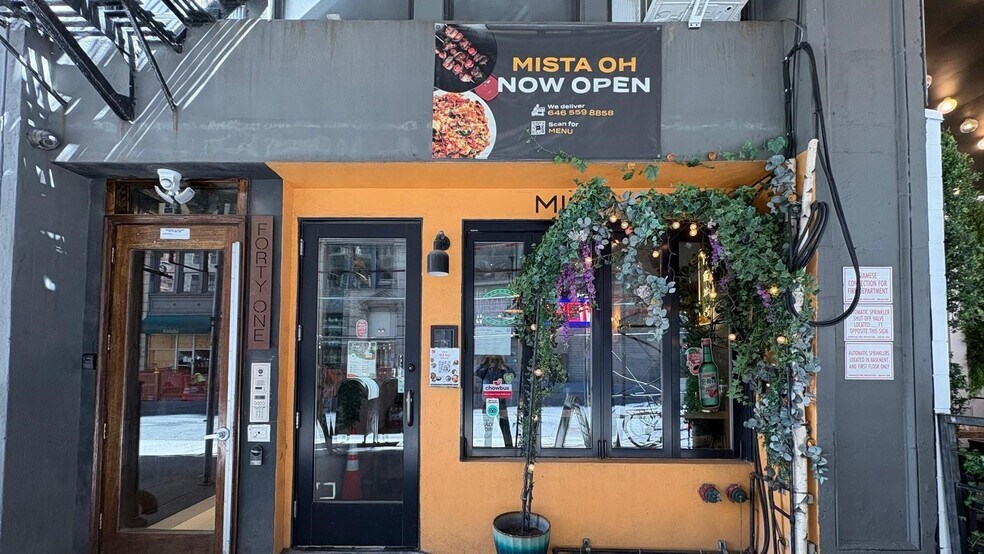 More Photos Of 41 W 24th St, New York Apartments For Lease