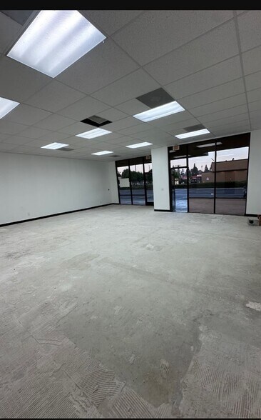 More Photos Of 4314-4346 South St, Lakewood Unknown For Lease