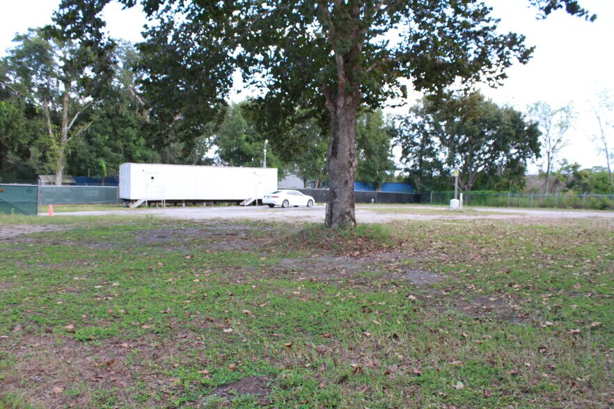 More Photos Of 2900 Florida 46, Mount Dora Industrial For Lease