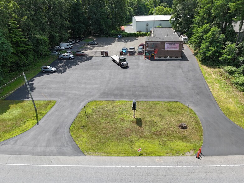 More Photos Of 280 Ushers Rd, Clifton Park Auto Repair For Sale