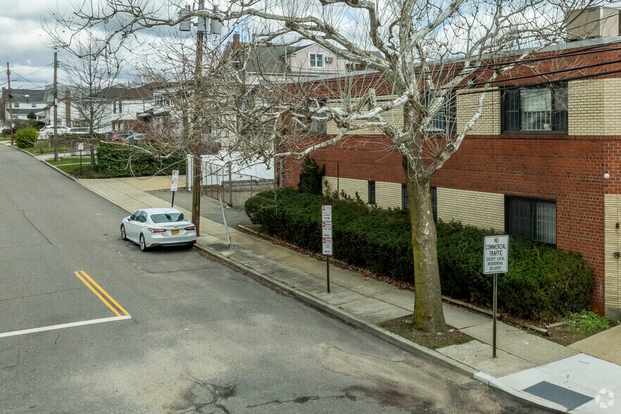 More Photos Of 110 Denton Ave, New Hyde Park Manufacturing For Sale