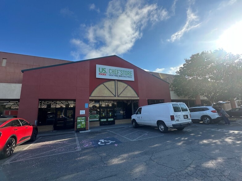 More Photos Of 1695-1699 W San Carlos St, San Jose General Retail For Lease