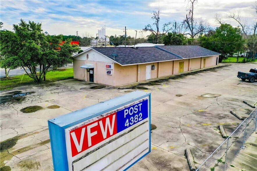 More Photos Of 1921 State St, Waycross General Retail For Sale