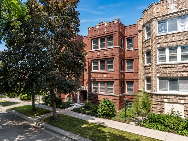 Primary Photo Of 1528 E 74th Pl, Chicago Apartments For Sale