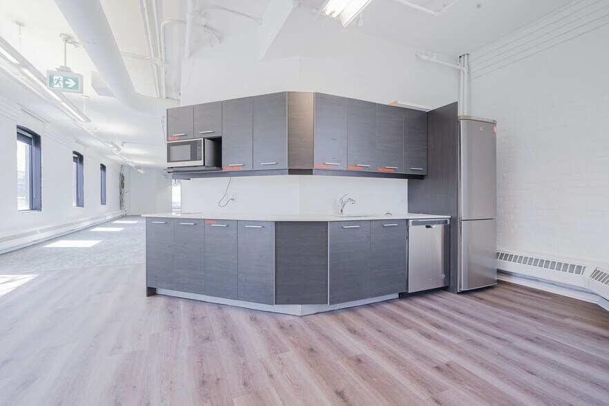 More Photos Of 43 Davies Ave, Toronto Office For Lease