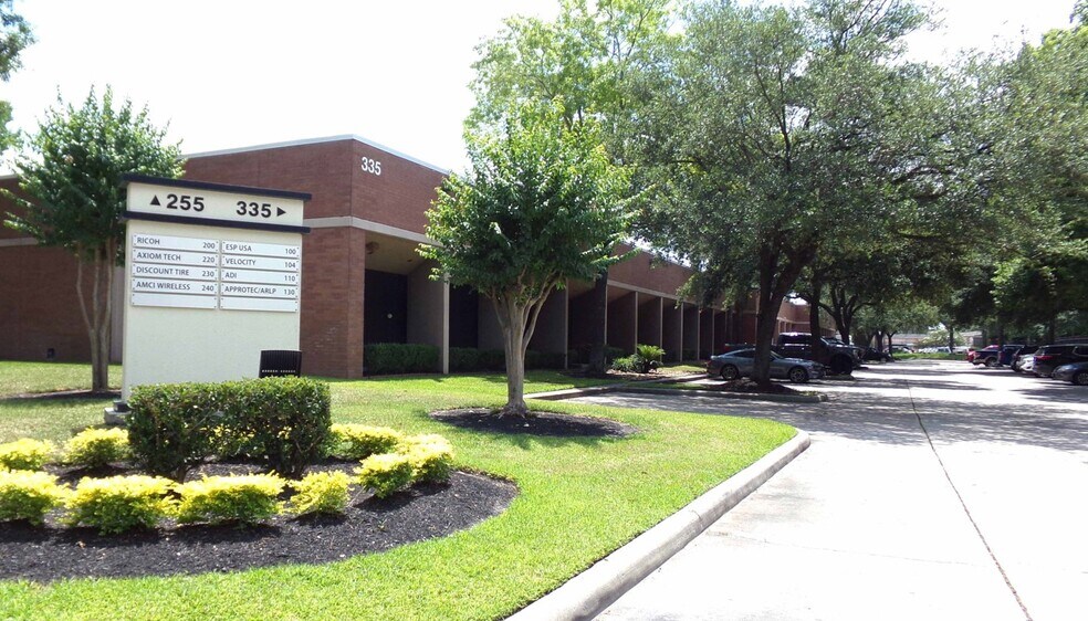 Primary Photo Of 335 Pennbright Dr, Houston Warehouse For Lease