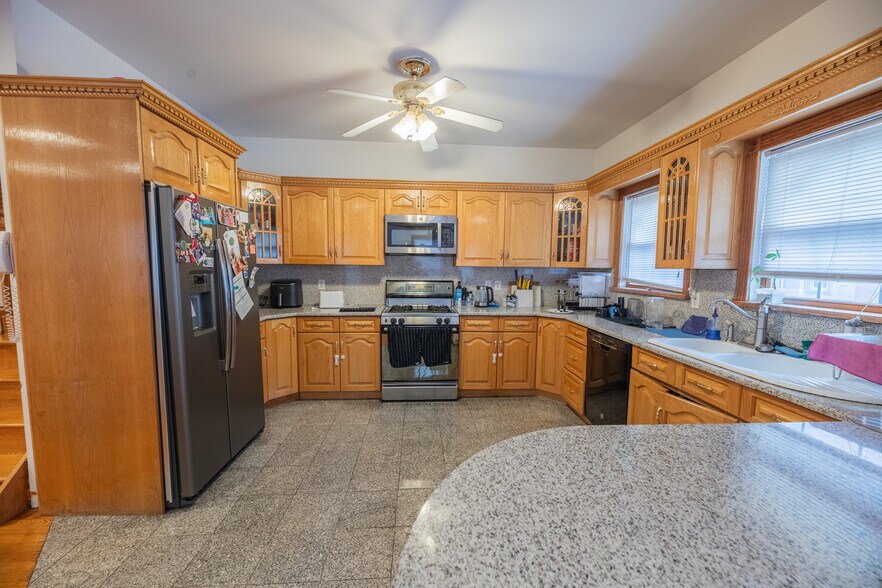More Photos Of 600 Grand St, Hoboken Office Residential For Sale