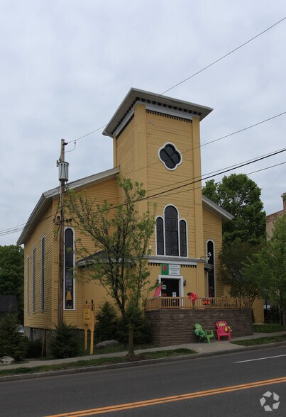 Primary Photo Of 315 E Seneca St, Manlius General Retail For Sale