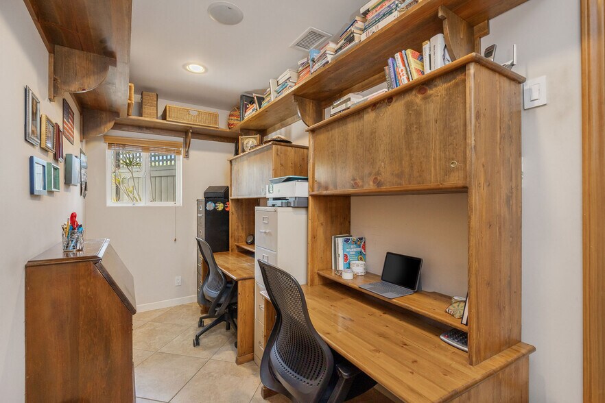 More Photos Of 1817 Euclid St, Santa Monica Apartments For Sale
