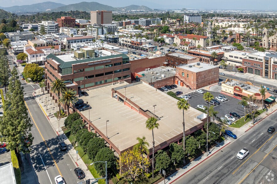 More Photos Of 3880 Lemon St, Riverside Office For Lease