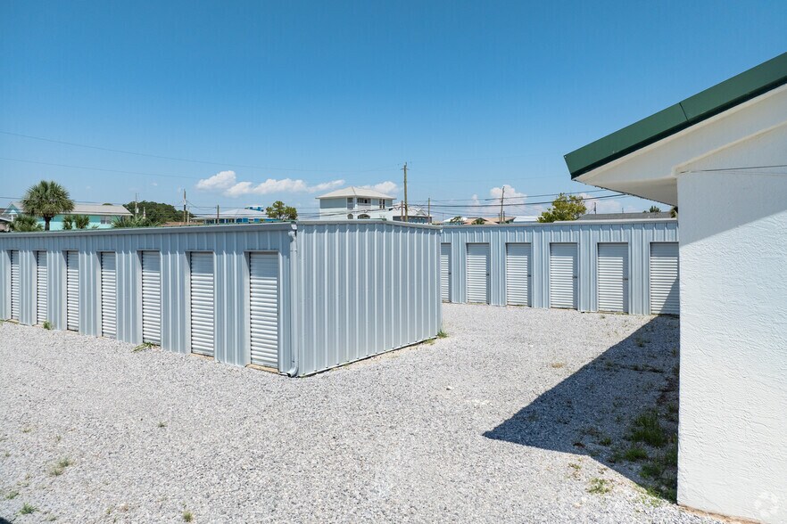 More Photos Of 6126 Thomas Dr, Panama City Self Storage For Sale