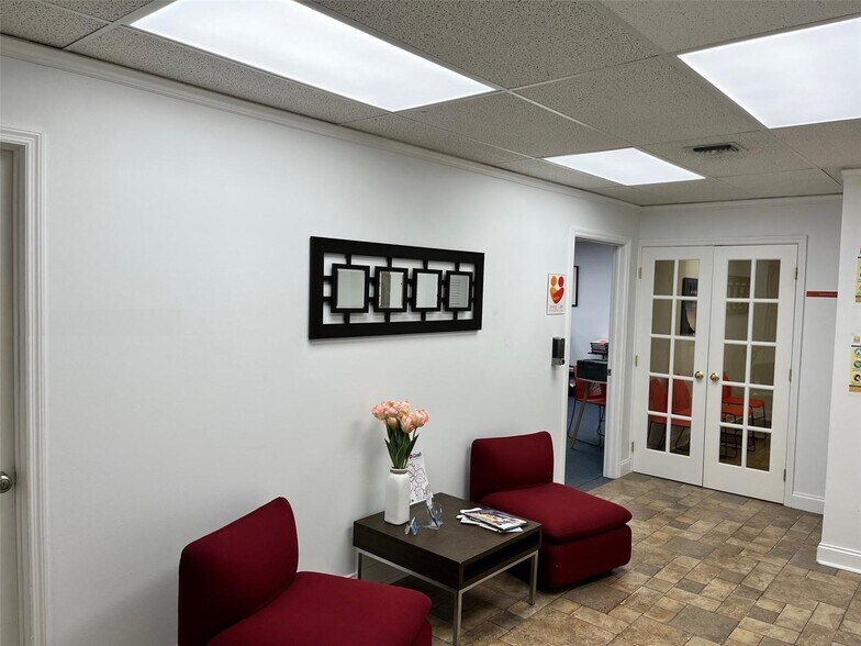 More Photos Of 1601 N Palm Ave, Pembroke Pines Medical For Lease
