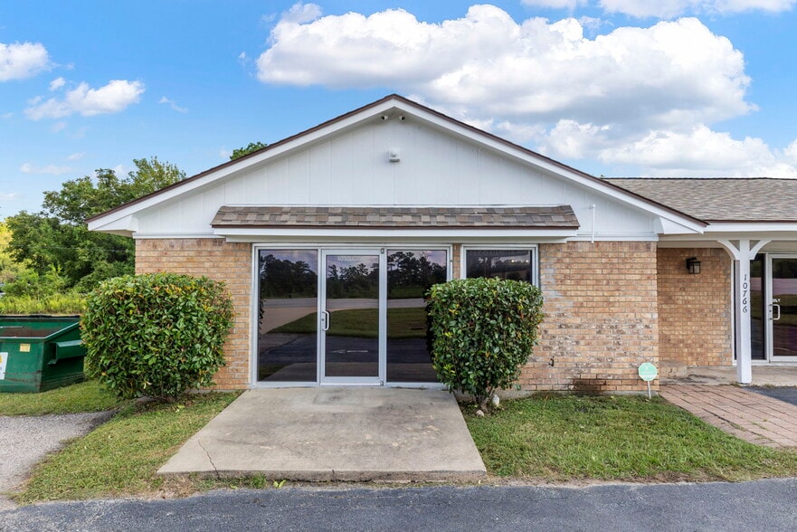 More Photos Of 10766 Fm 1097 Rd W, Willis Office Residential For Sale