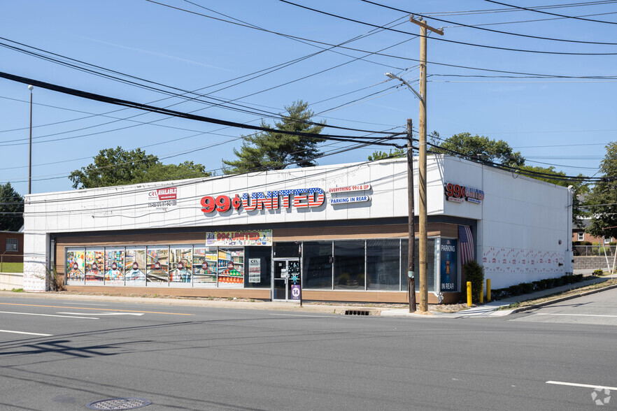 Primary Photo Of 49 Old Country Rd, Westbury Freestanding For Lease