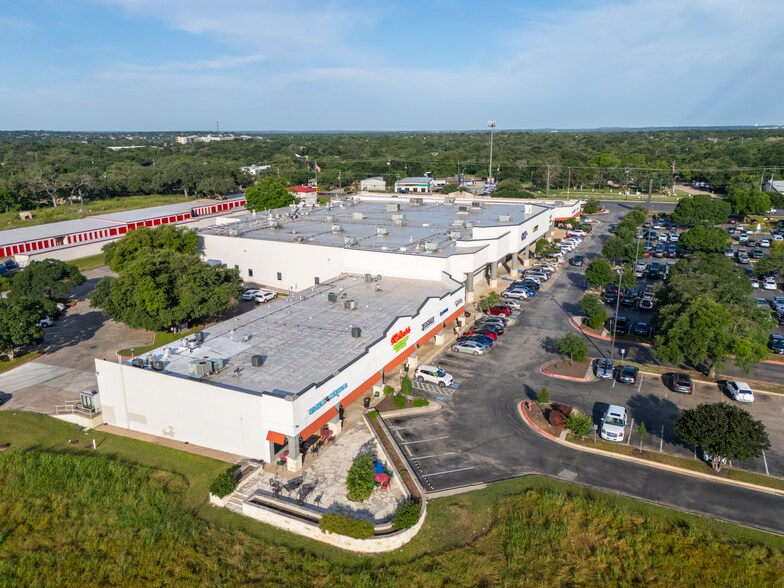 More Photos Of 1807 Slaughter Ln W, Austin Freestanding For Lease