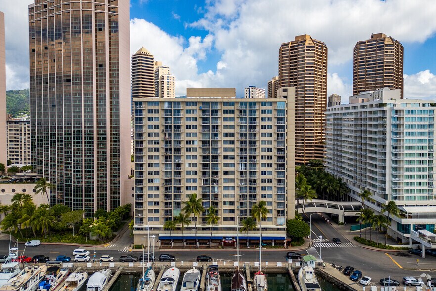 More Photos Of 1765 Ala Moana Blvd, Honolulu Apartments For Lease