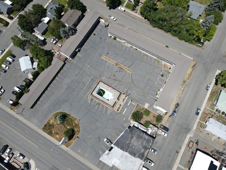 More Photos Of 403 W University Way, Ellensburg Hotel For Sale