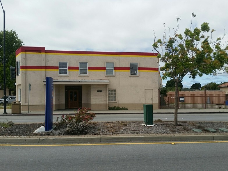 More Photos Of 13041 San Pablo Ave, San Pablo Freestanding For Lease