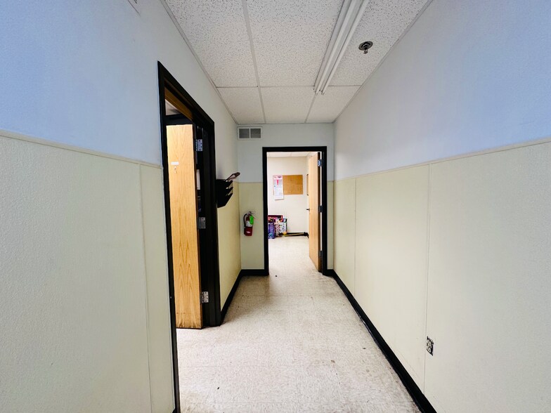 More Photos Of 45-47 Ellicott St, Batavia Storefront Retail Office For Lease