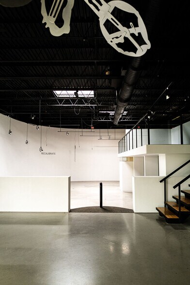 More Photos Of 1520 S Tryon St, Charlotte Light Manufacturing For Lease