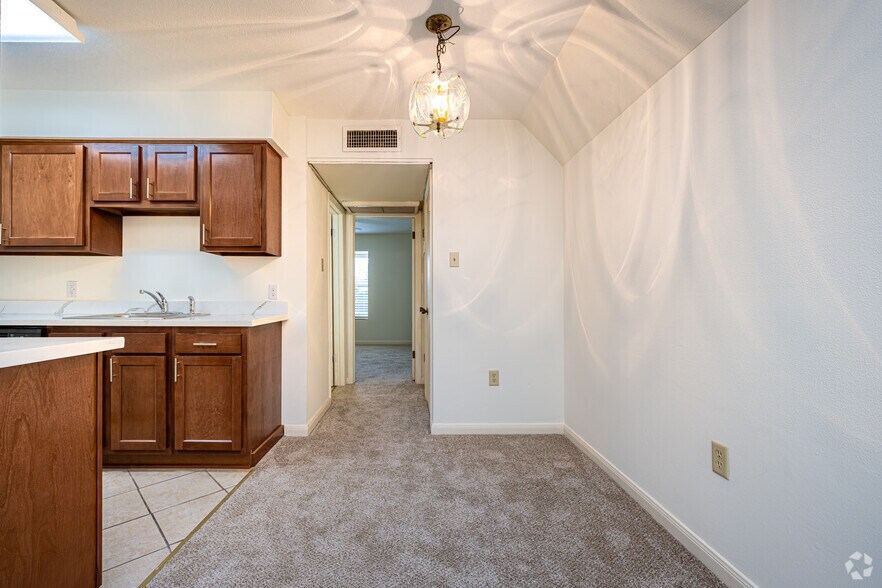 More Photos Of 6564 Fleur De Lis Dr, New Orleans Apartments For Sale
