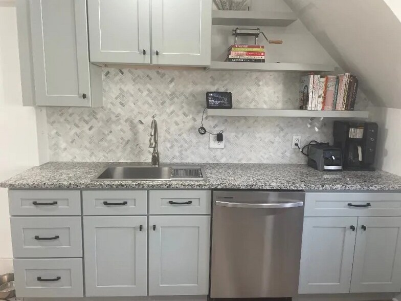 More Photos Of 501 Manchester St, Manchester Multifamily For Sale