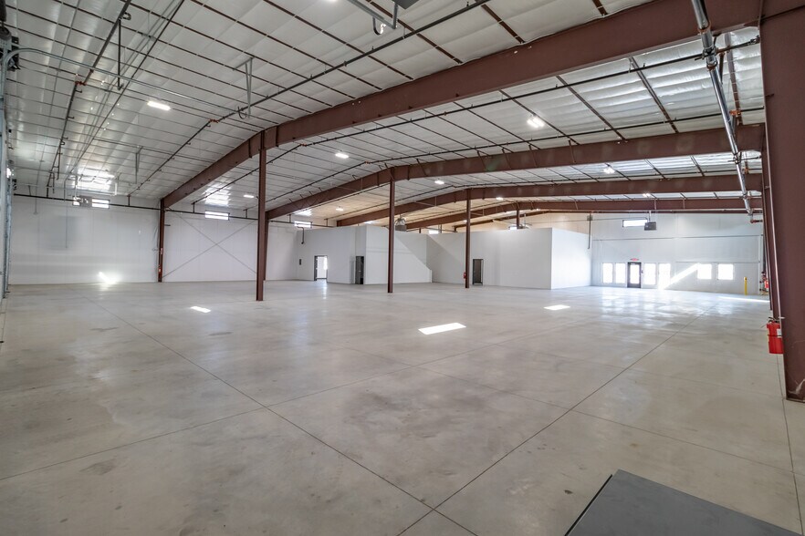 More Photos Of 479 N Broadmore Way, Nampa Warehouse For Sale