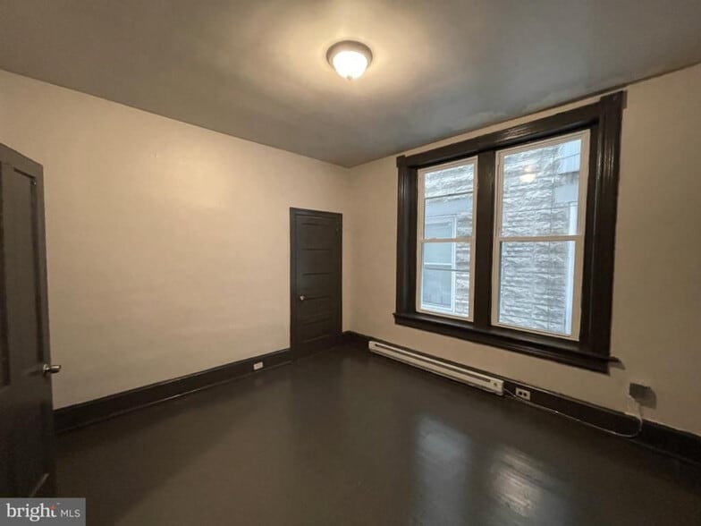 More Photos Of 228-230 Summit Ave, Hagerstown Apartments For Sale