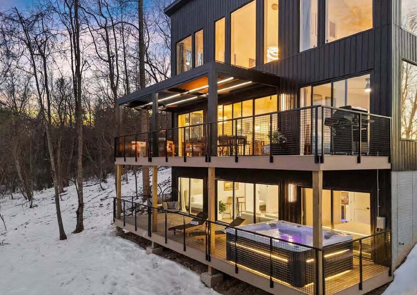 More Photos Of 25085-25349 Buena Vista Rd, Rockbridge Hotel For Sale