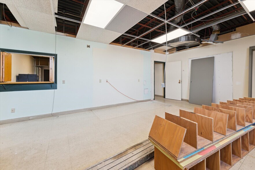 More Photos Of 3333 Brecksville Rd, Richfield Office For Lease