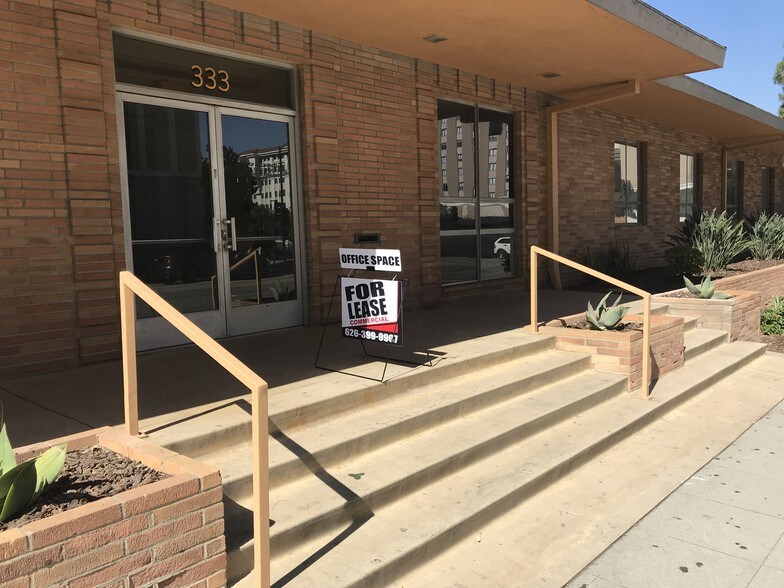 More Photos Of 333 E Walnut St, Pasadena Office For Lease