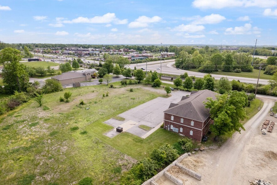 More Photos Of 12307 Old Lagrange Rd, Louisville Medical For Lease
